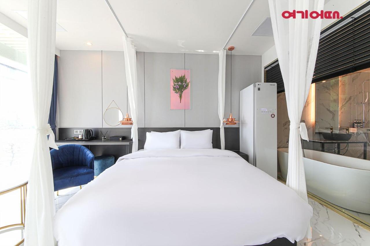 De Homme Hotel Busan Eksteriør billede