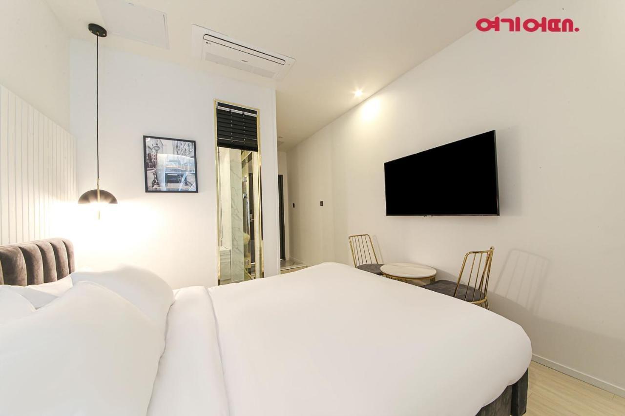 De Homme Hotel Busan Eksteriør billede